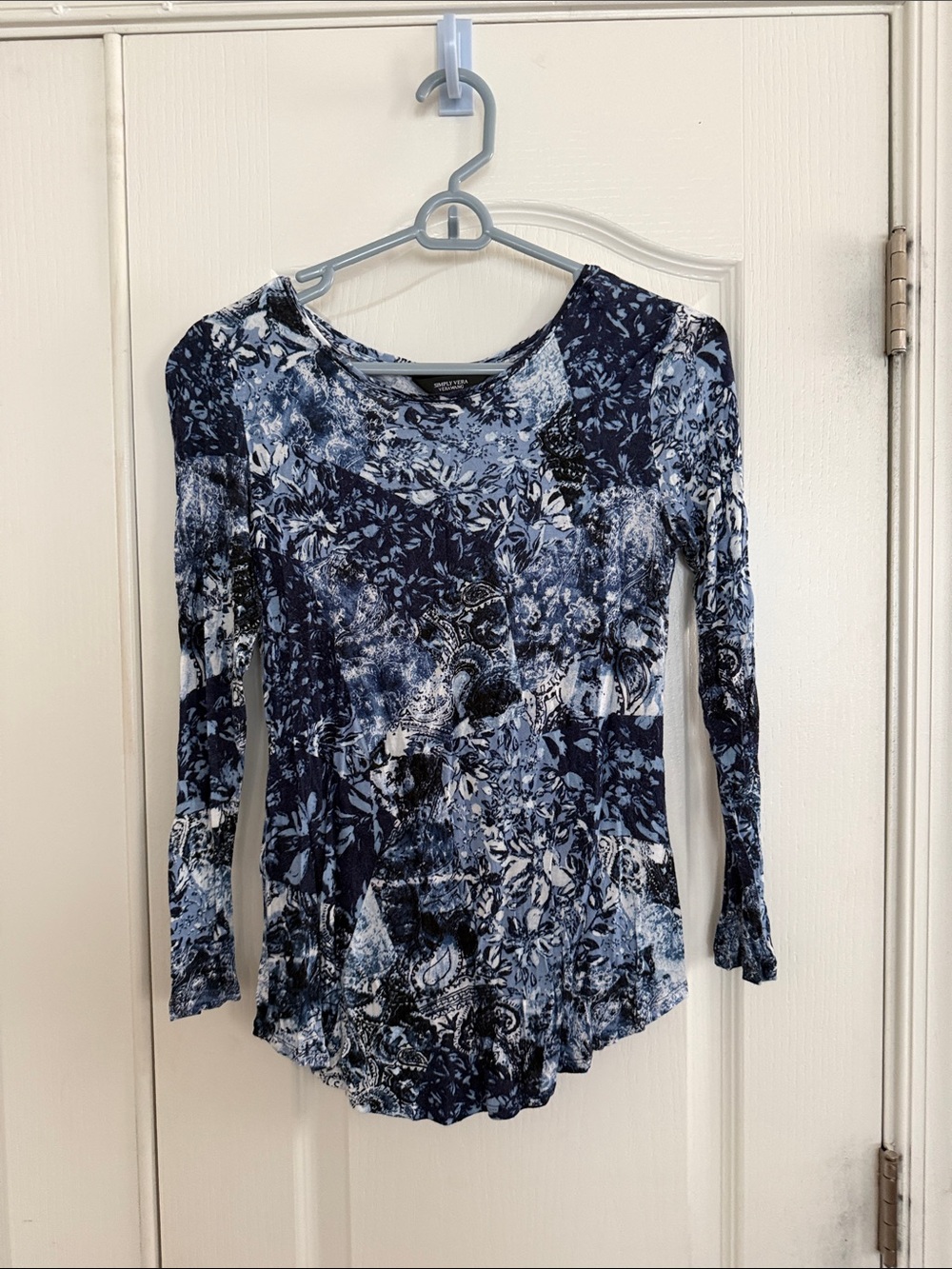 Simply Vera Vera Wang Navy and Light Blue Floral Long Sleeve Top